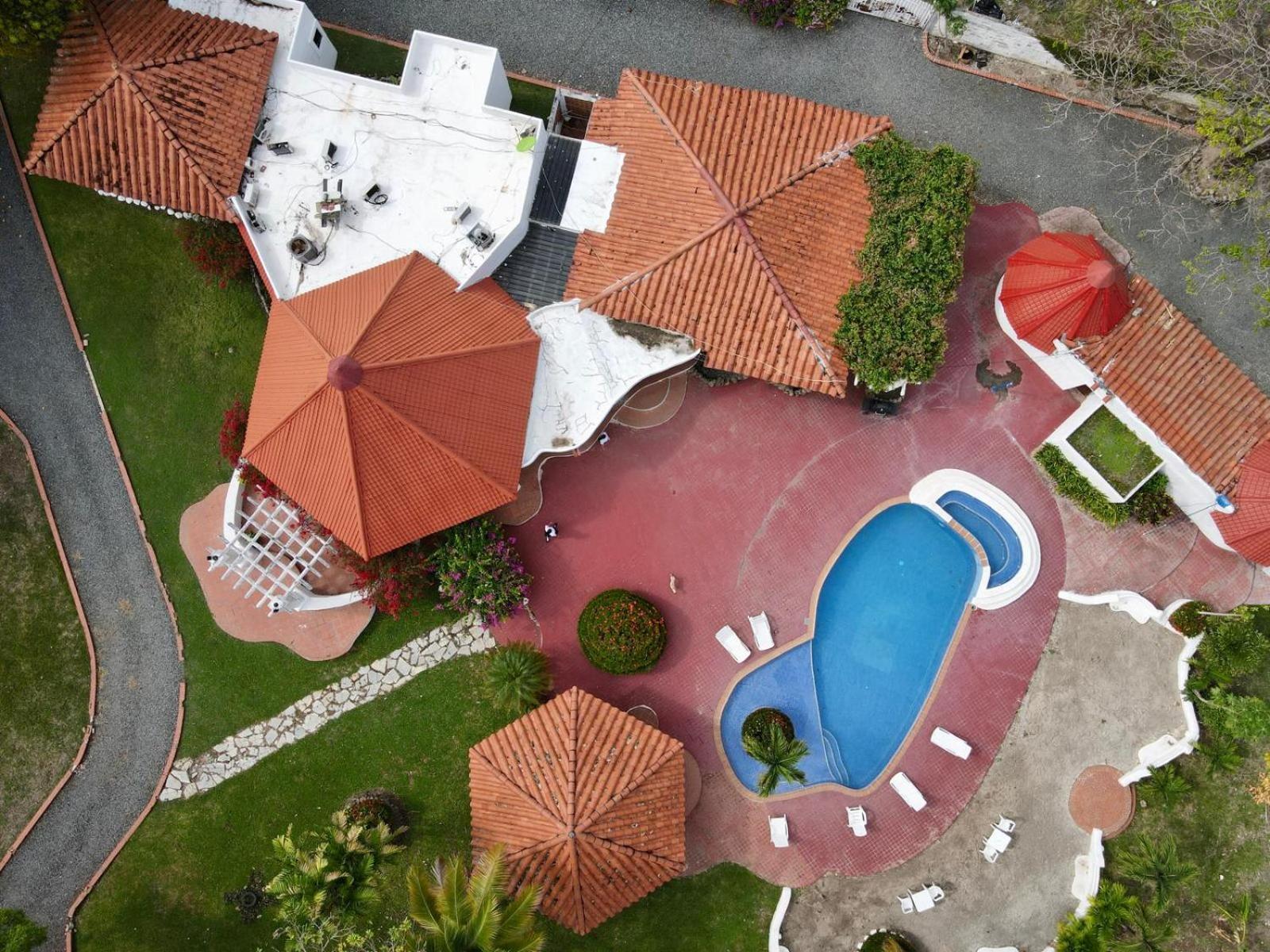 Mia Nueva Gorgona Hotel Exterior photo